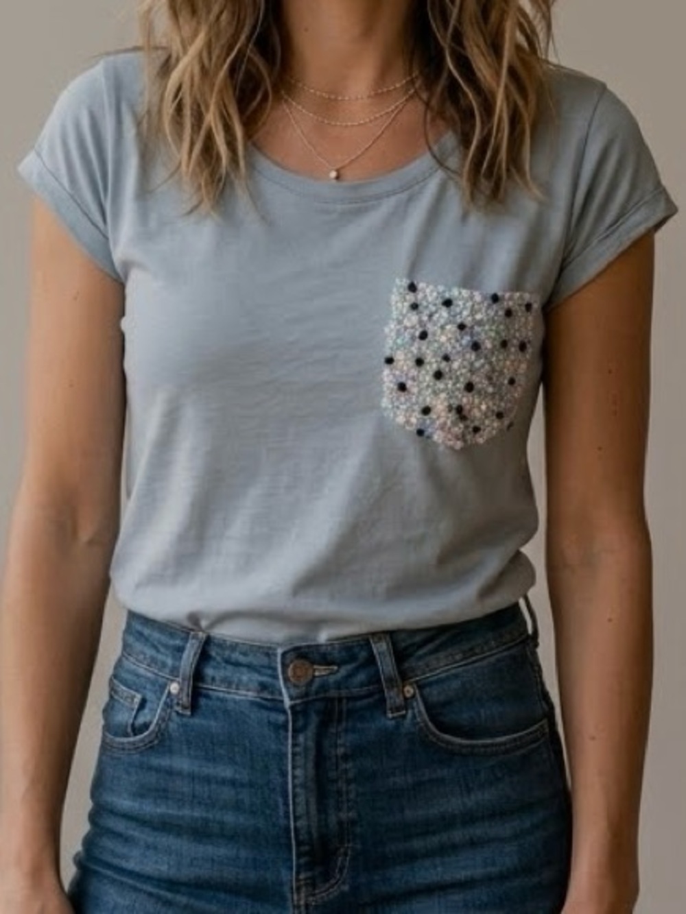 Jack by BB Dakota Tee Gray Silver Short Sleeve sequin Pocket elevated Medium Y2K